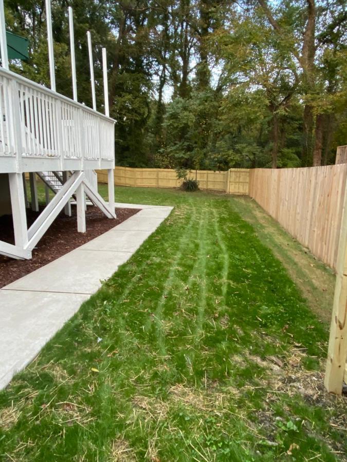 Modern 3-Bedroom, Big Fence Yard, Pets Stay Free Durham Ngoại thất bức ảnh